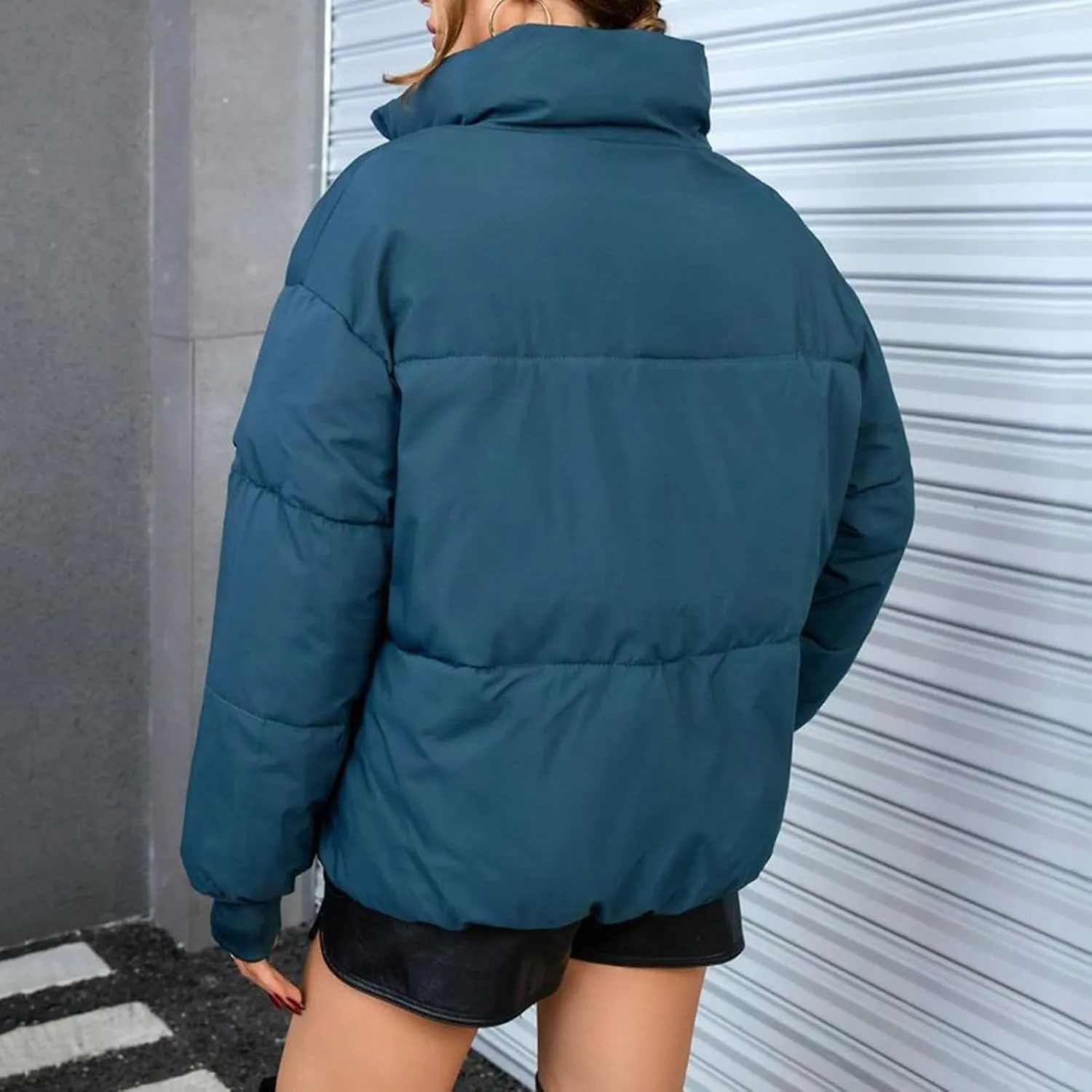Womens Winter Quilted Jackets Long Sleeve Full Zip Puffer Jacket Short Quilted Warm Puffer Down Coat with Pocket 2024